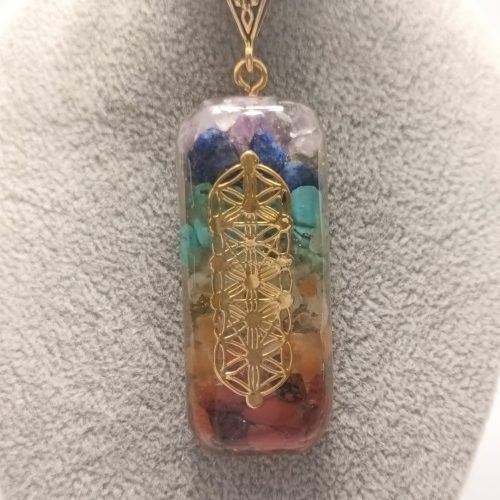 Pendentif orgone 7 chakras et arbre de vie